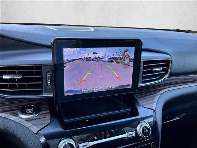 Used 2024 Ford Explorer Limited image 21