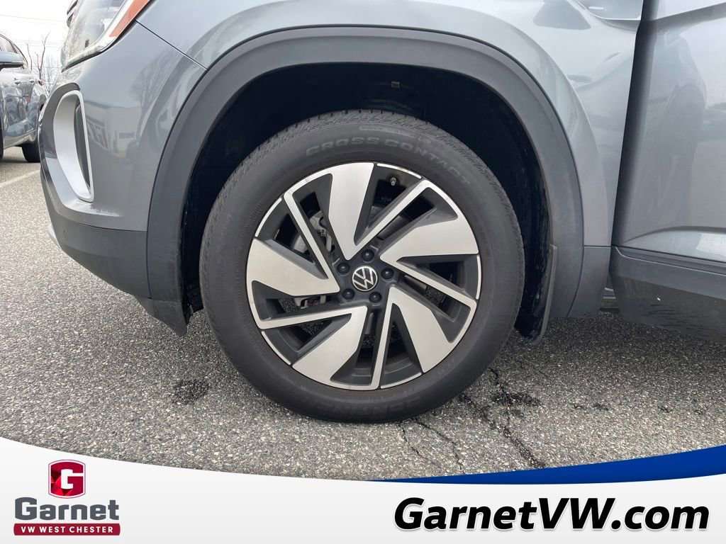 Used 2024 Volkswagen Atlas SE image 12