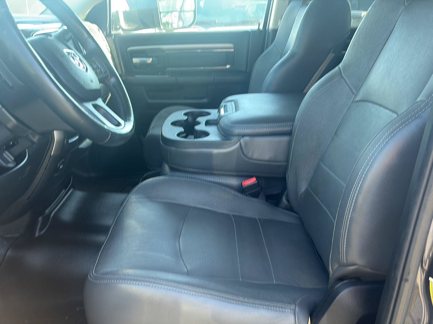 Used 2018 RAM 2500 Big Horn w/ Sport Appearance Group AWD/4WD image 20