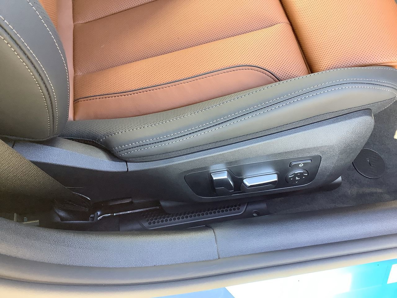 Used 2026 BMW 840i xDrive AWD/4WD image 35