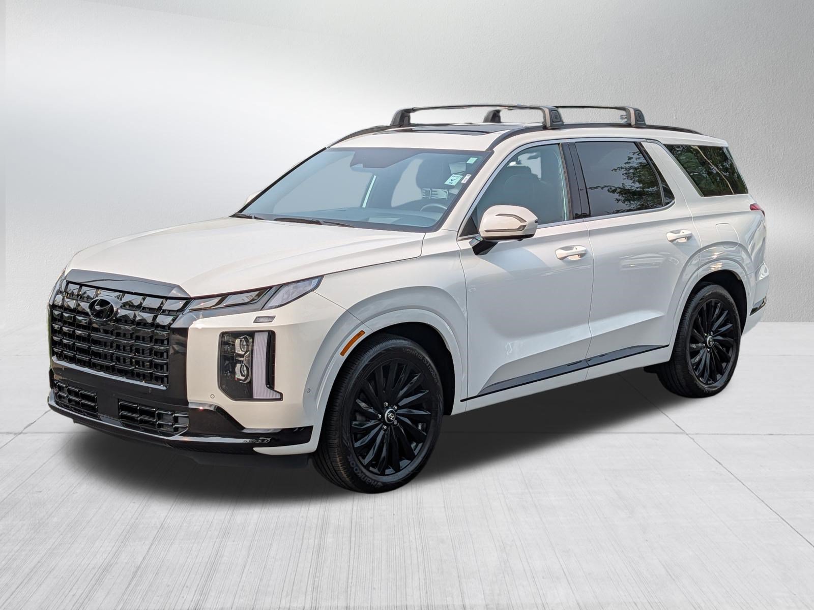 Used 2025 Hyundai Palisade Calligraphy AWD/4WD image 3