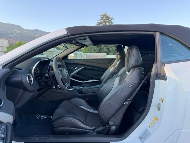 Used 2023 Chevrolet Camaro SS RWD image 13