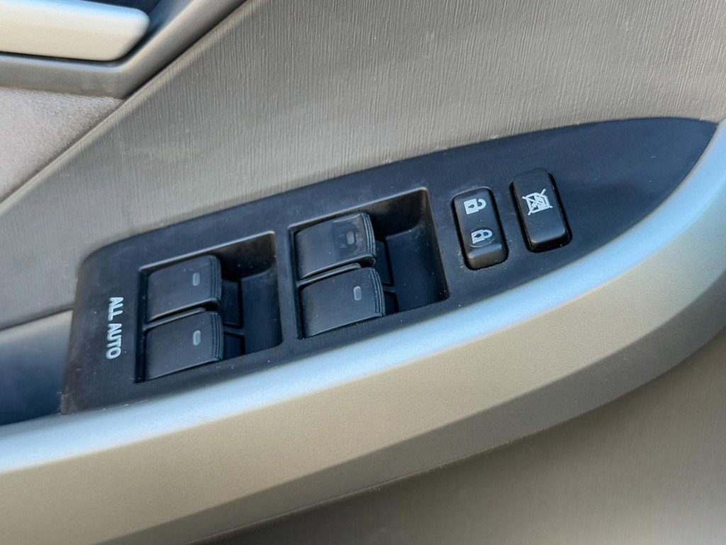 Used 2011 Toyota Prius Three image 20