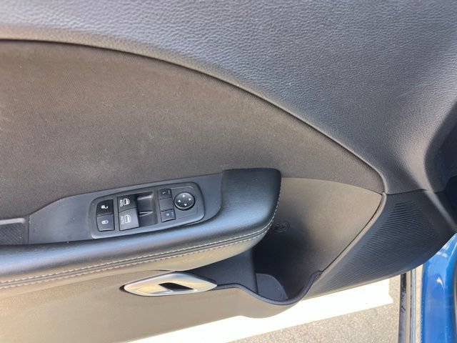 Used 2022 Dodge Challenger GT RWD image 13