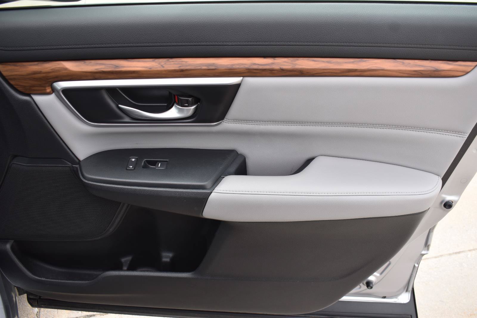 Used 2020 Honda CR-V EX-L image 11
