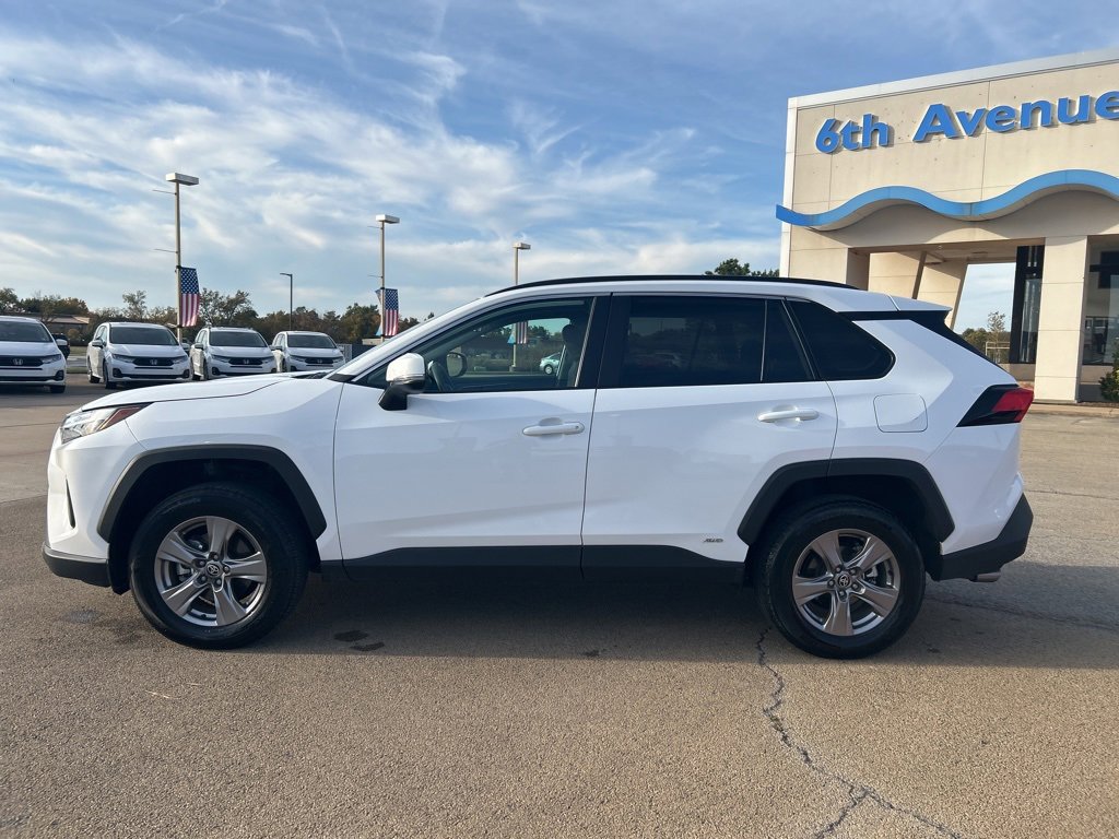 Used 2025 Toyota RAV4 XLE image 8