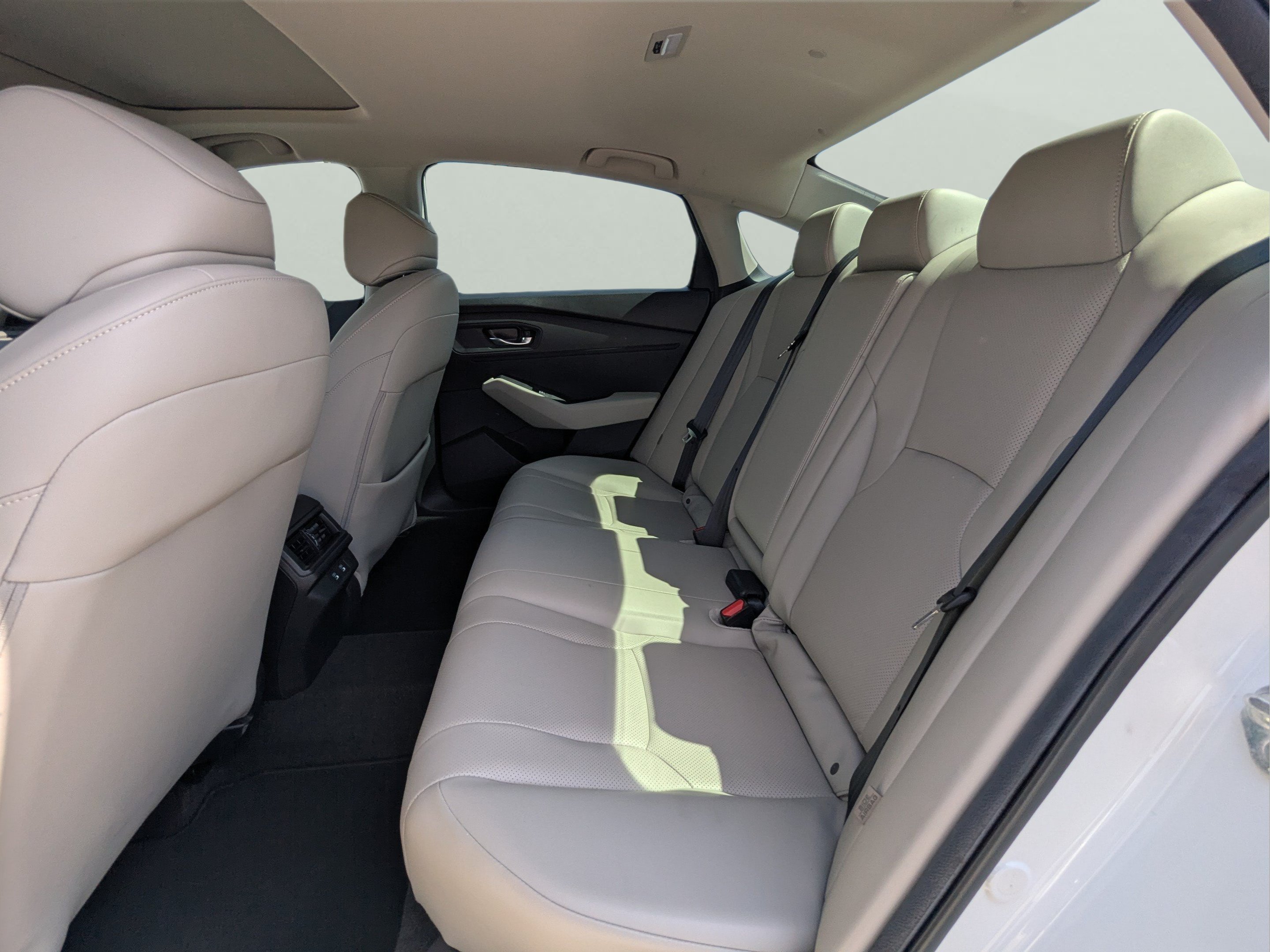 Used 2023 Honda Accord EX-L image 10