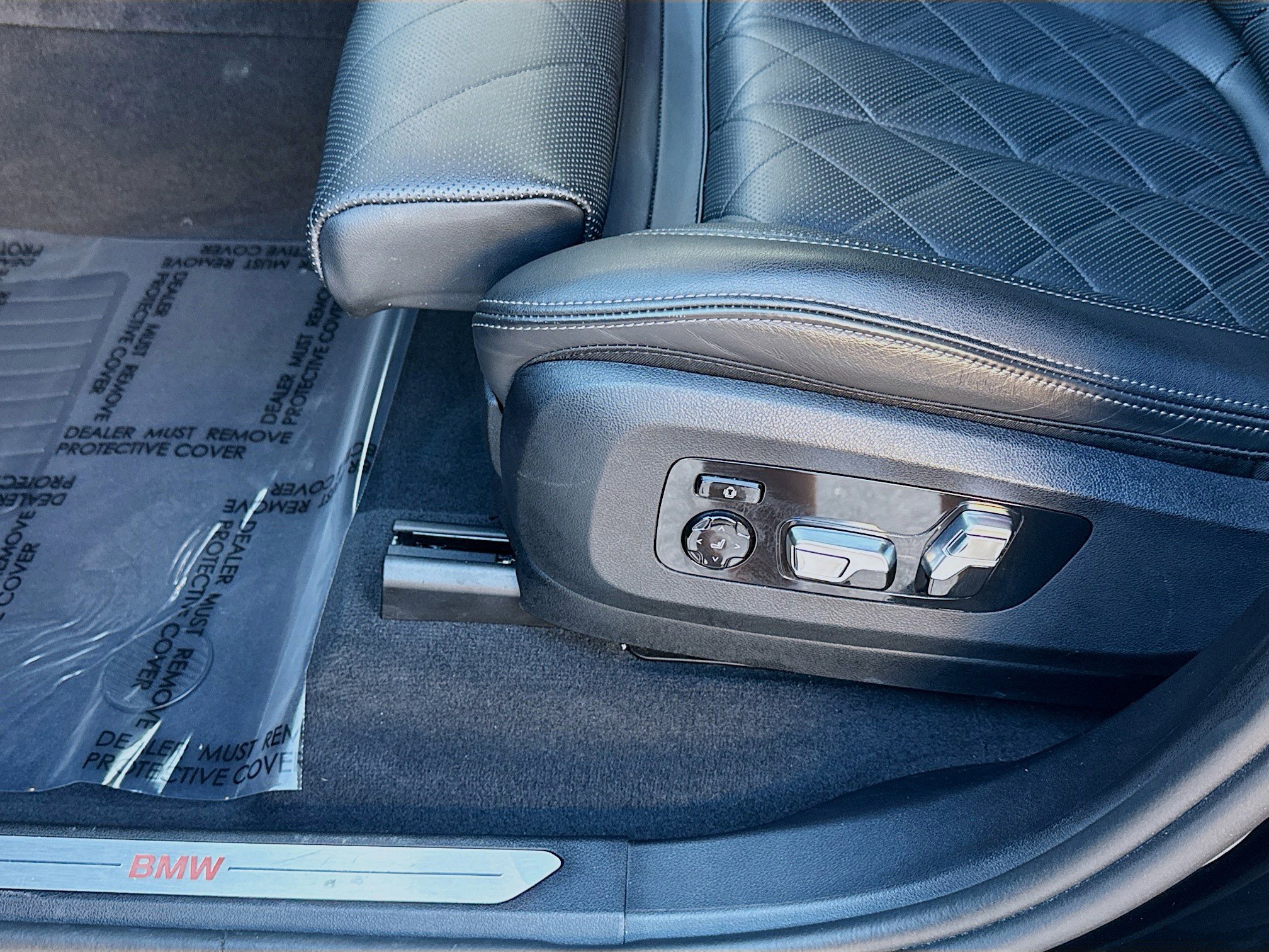 Used 2024 BMW X5 xDrive50e w/ Premium Package image 19