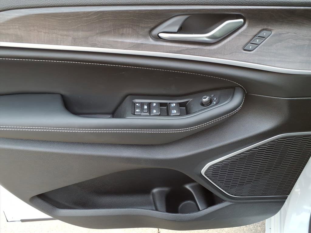 New 2026 Jeep Grand Cherokee Limited Reserve image 15