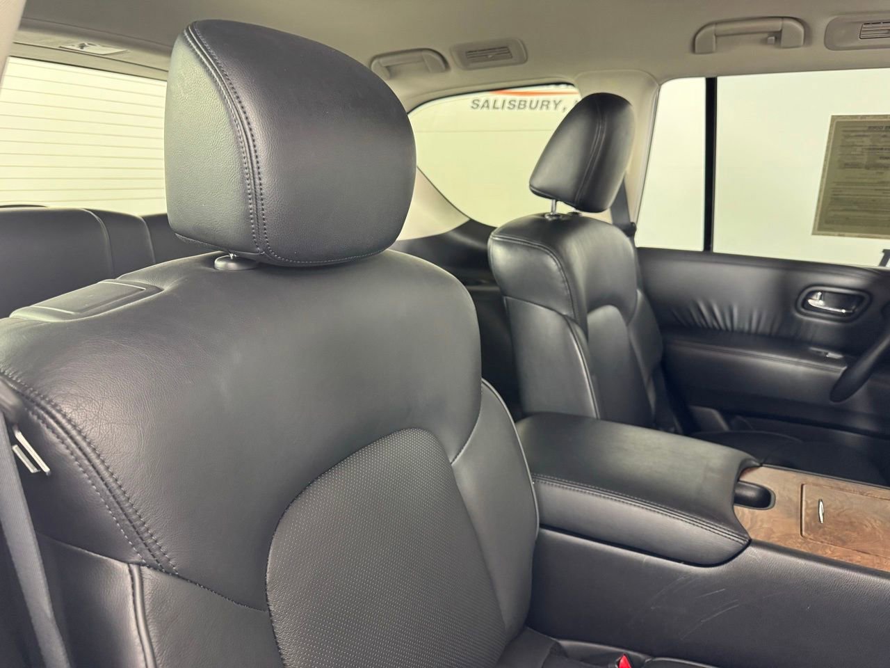 Used 2024 Nissan Armada SL w/ Captain's Chairs Package image 29