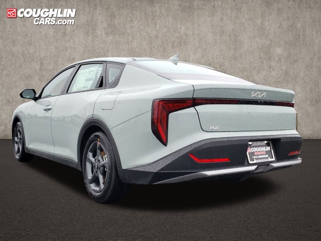 New 2025 Kia K4 LXS image 5