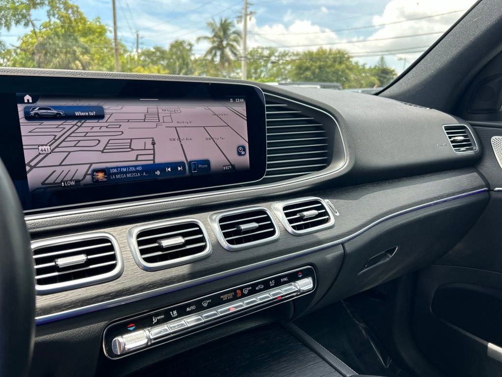 Used 2025 Mercedes-Benz GLE 350 4MATIC w/ AMG Line Exterior image 11