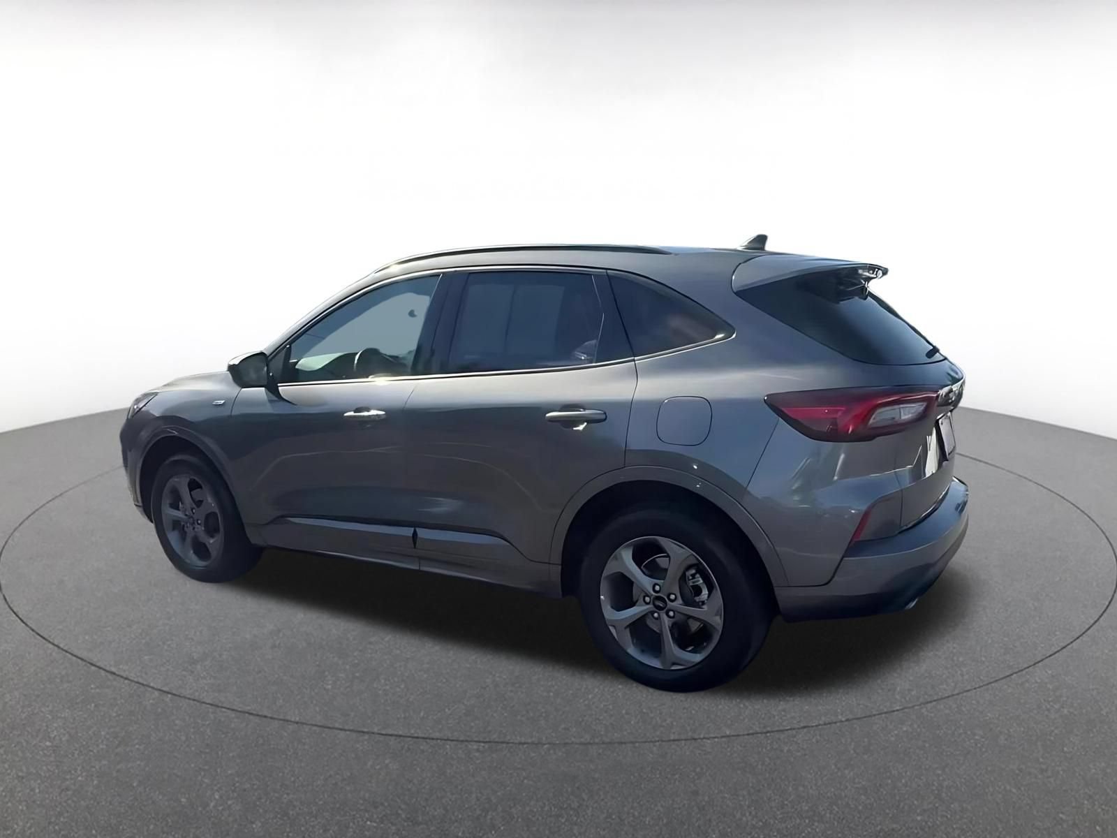 Used 2024 Ford Escape ST-Line AWD/4WD image 10