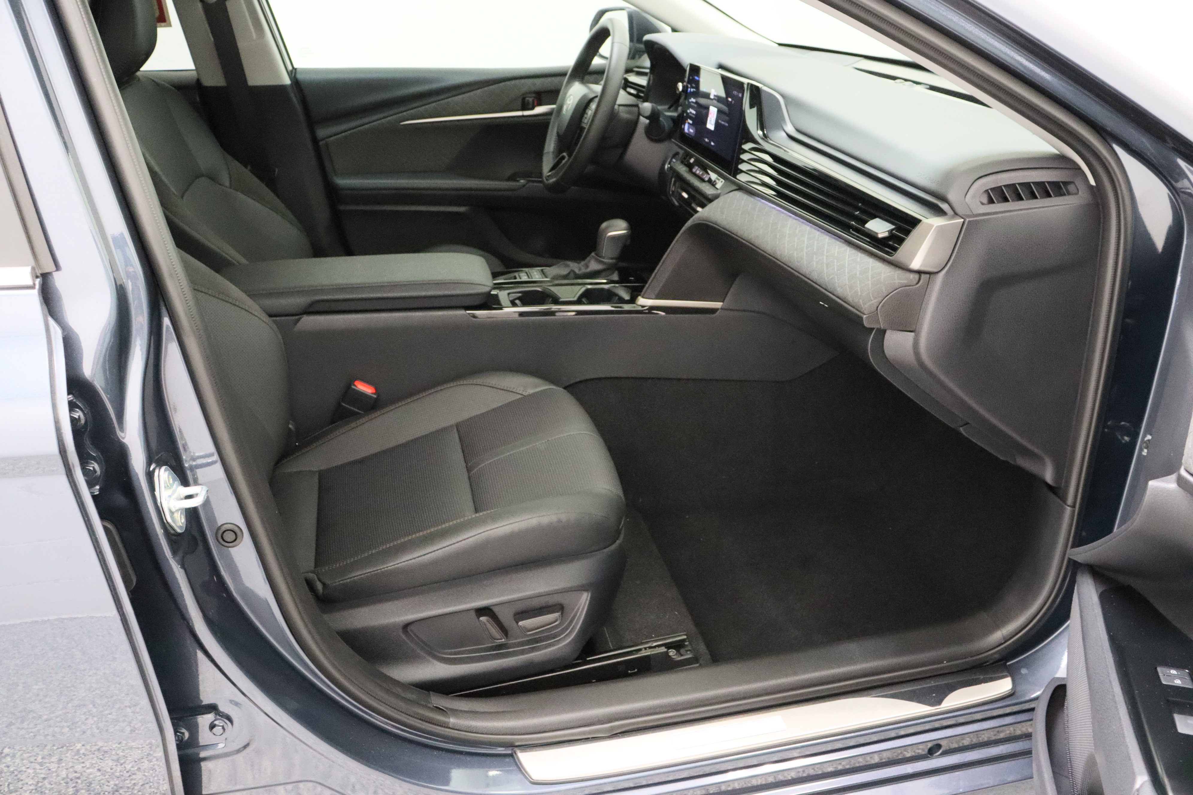 Certified 2026 Toyota Camry XLE image 39