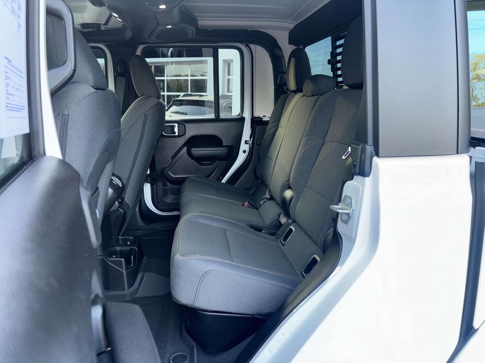 Used 2025 Jeep Gladiator Sport image 31