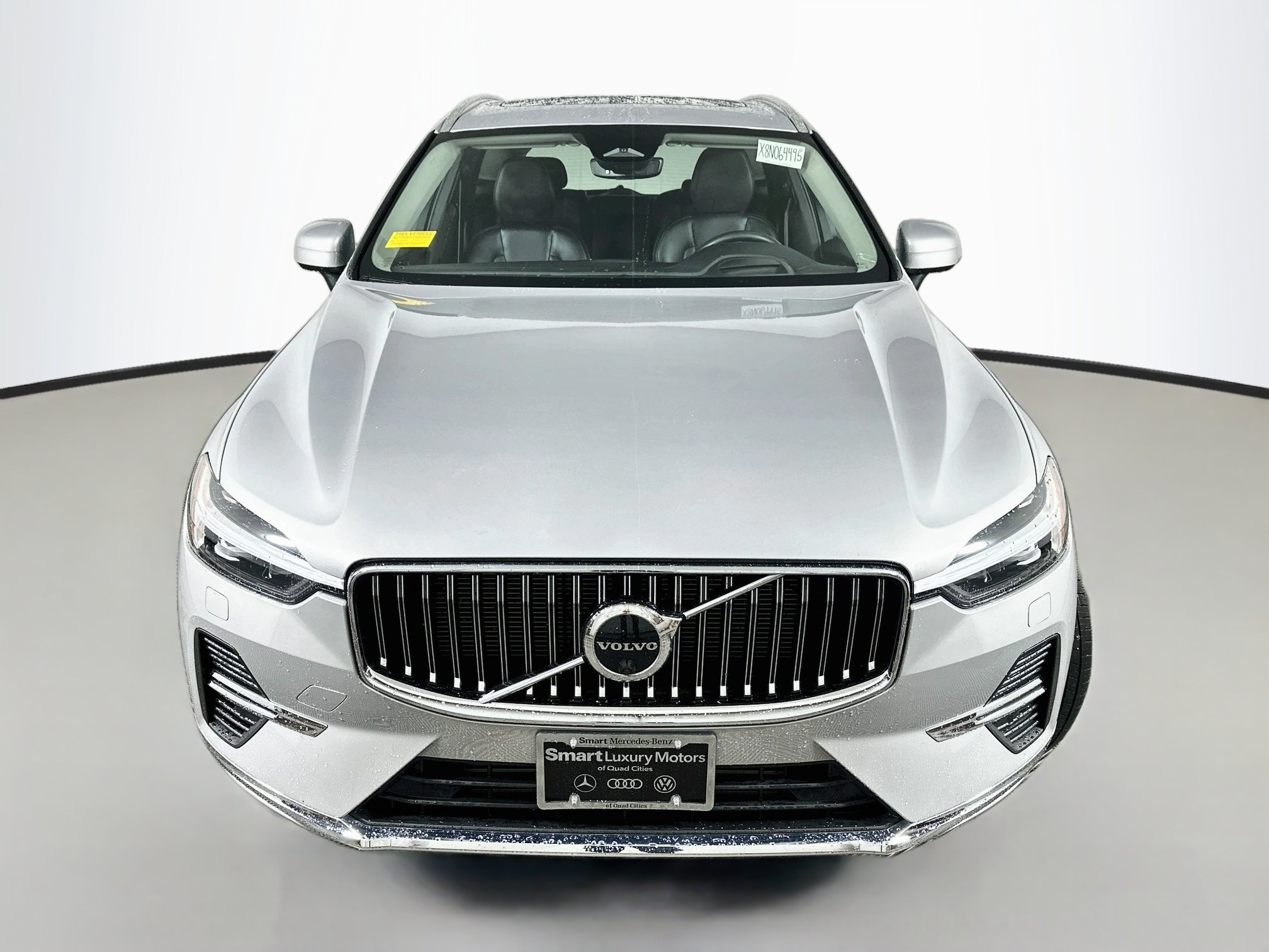 Used 2022 Volvo XC60 T8 Inscription w/ Advanced Package AWD/4WD image 2