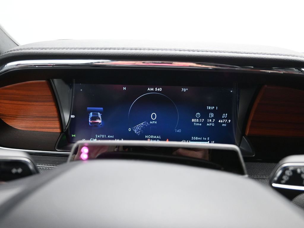 Used 2024 Lincoln Navigator Reserve image 15