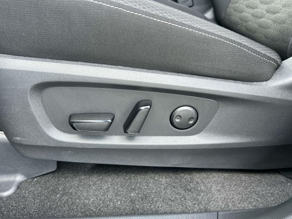 New 2026 Nissan Pathfinder SV AWD/4WD image 10