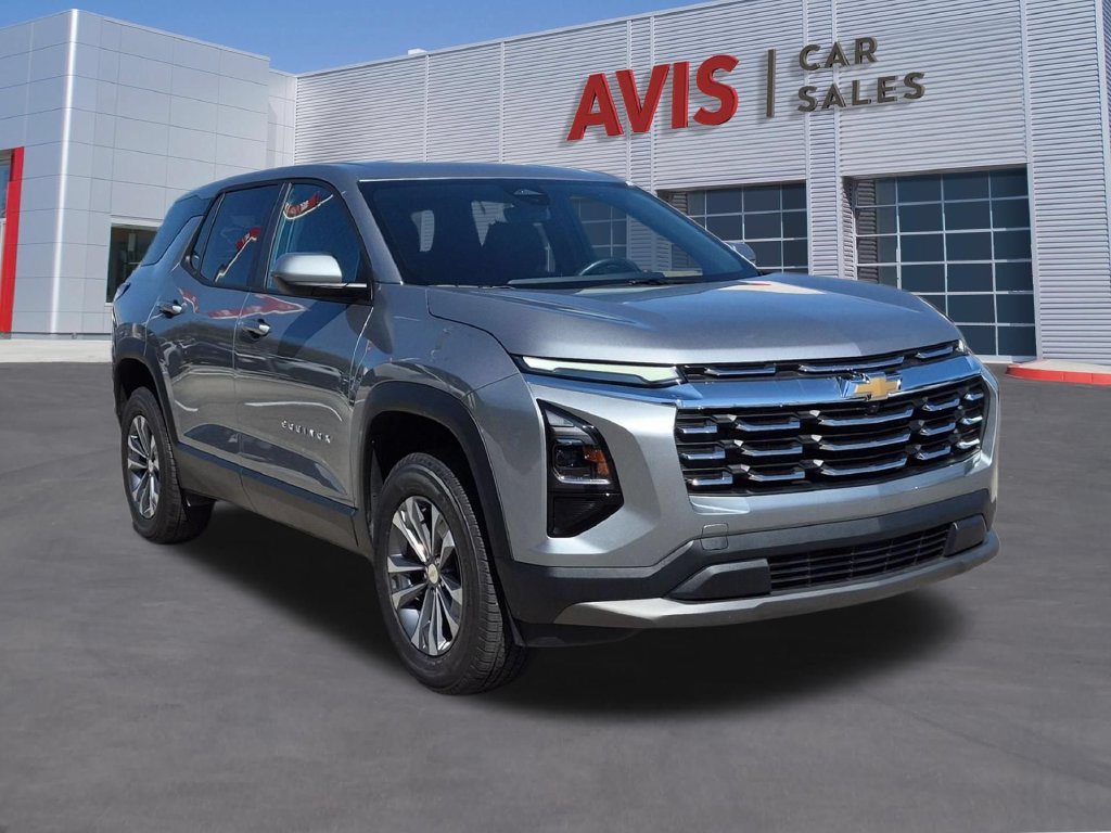 Used 2026 Chevrolet Equinox LT FWD image 3