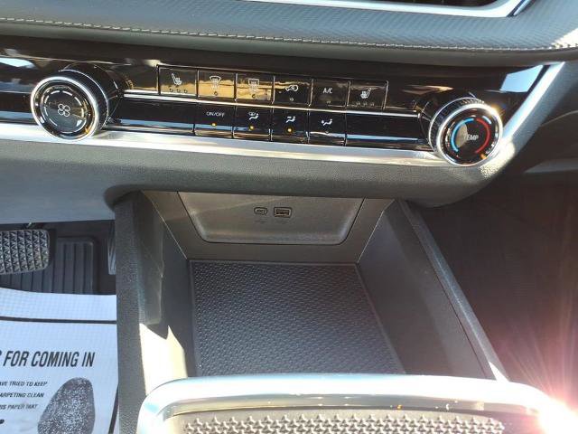 New 2026 Chevrolet Equinox LT w/ LPO, Floor Liner Package FWD image 24