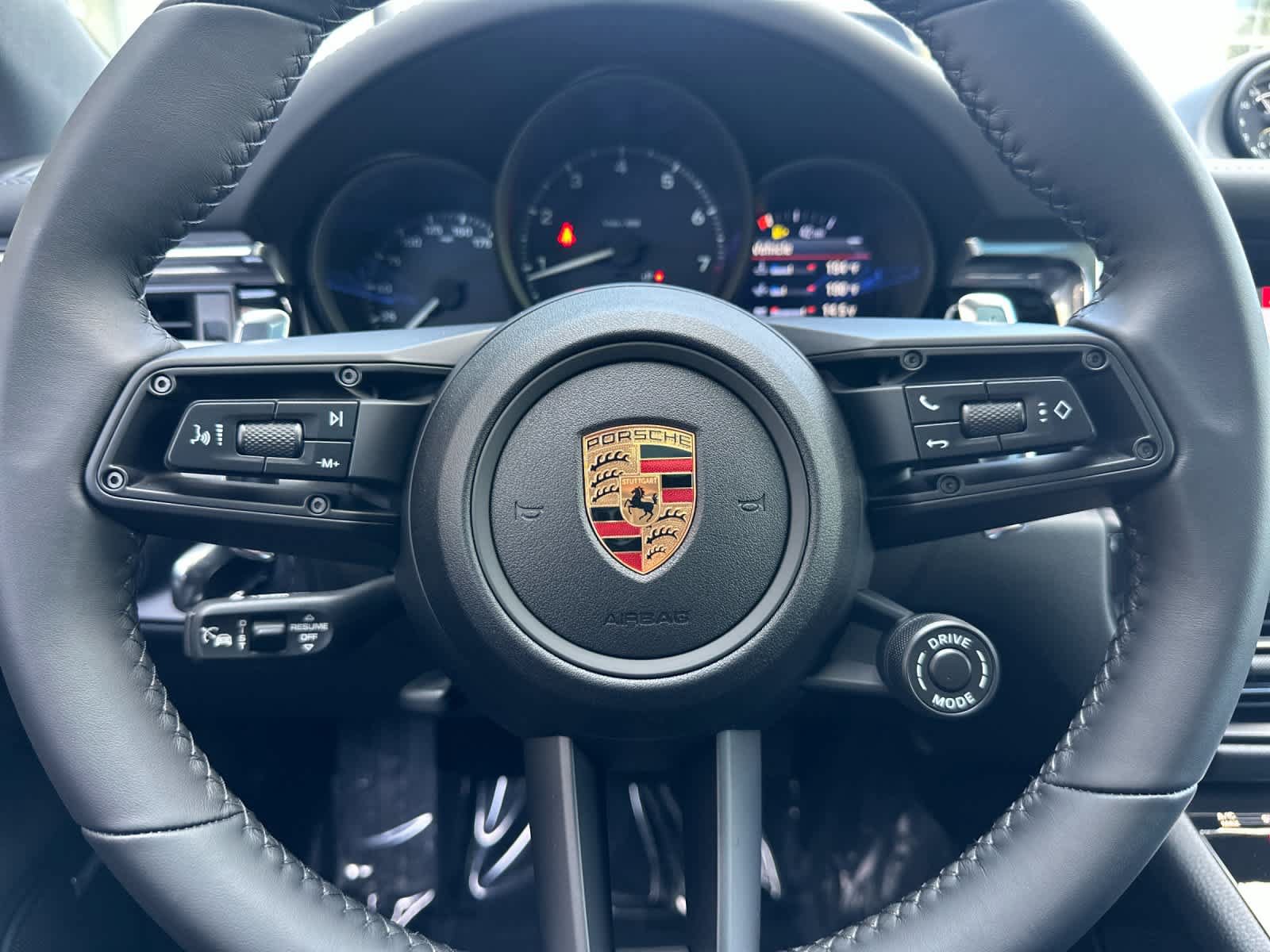 New 2026 Porsche Macan AWD/4WD image 26