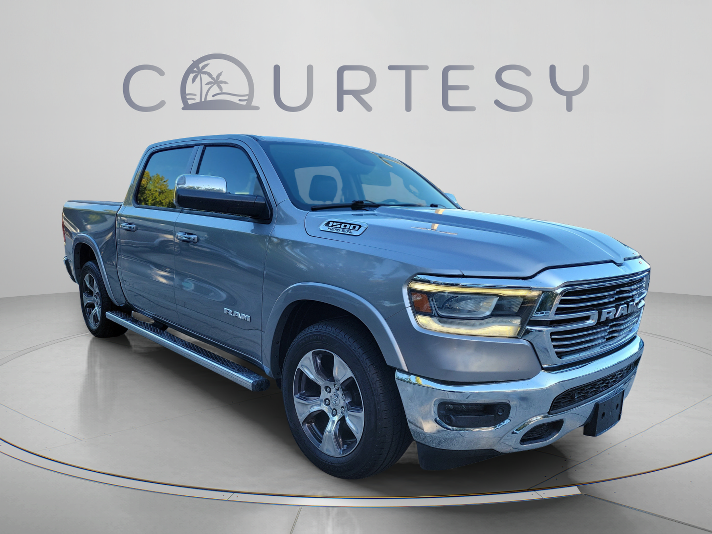 Used 2019 RAM 1500 Laramie RWD image 4