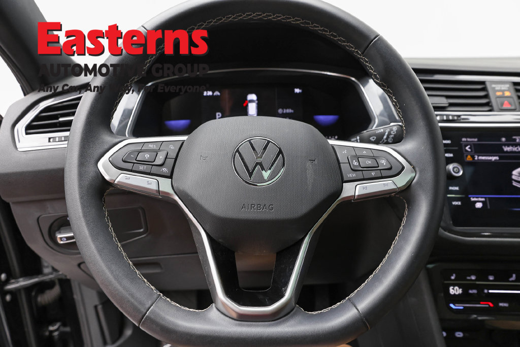 Used 2023 Volkswagen Tiguan SE AWD/4WD image 11