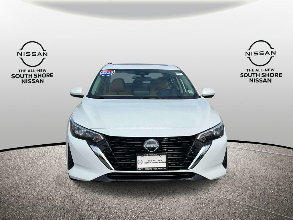 Used 2025 Nissan Sentra SV w/ SV Premium Package FWD image 2