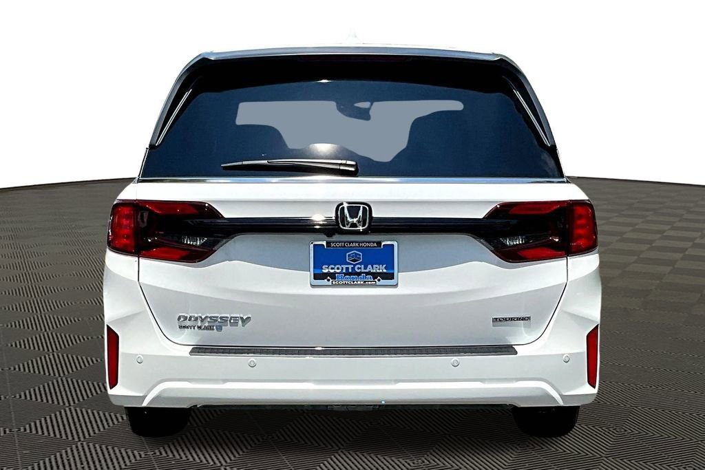 New 2026 Honda Odyssey Touring image 4