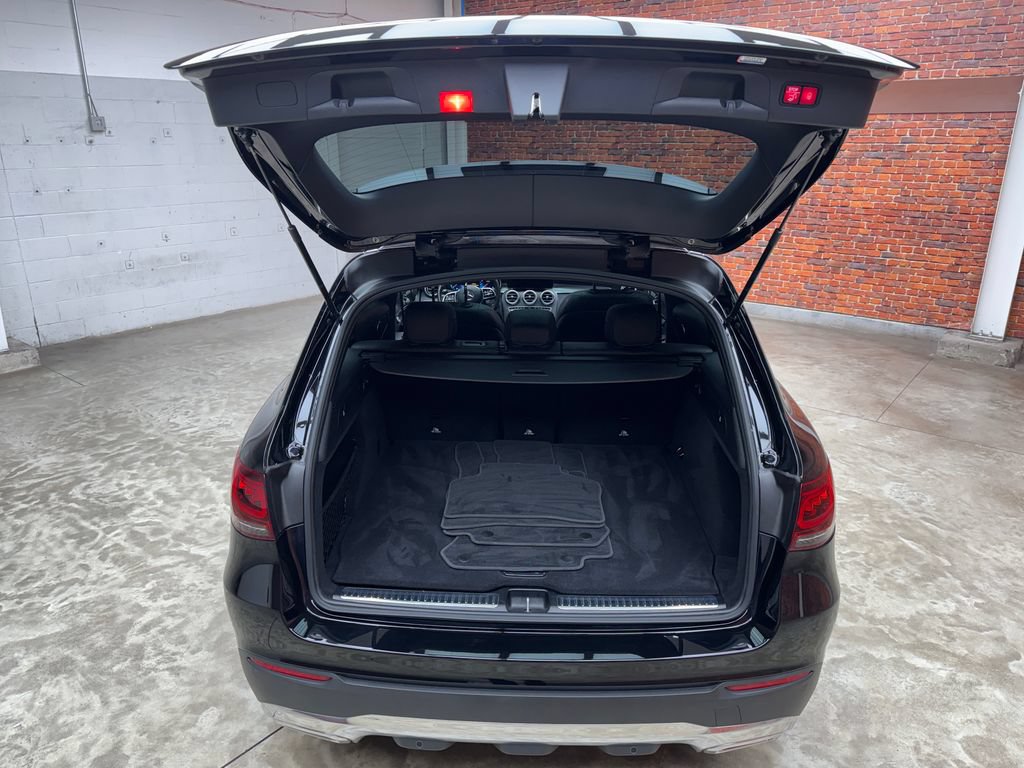 Used 2021 Mercedes-Benz GLC 300 4MATIC image 25