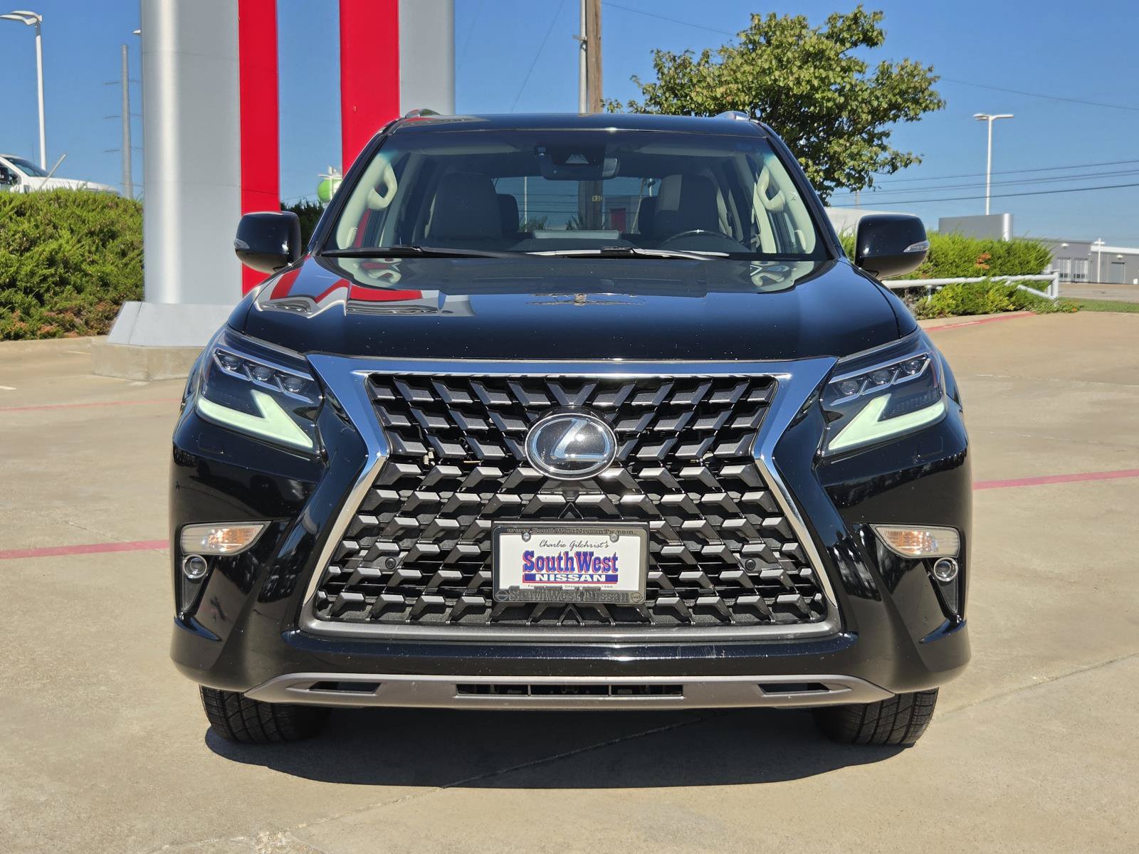 Used 2022 Lexus GX 460 Premium AWD/4WD image 2