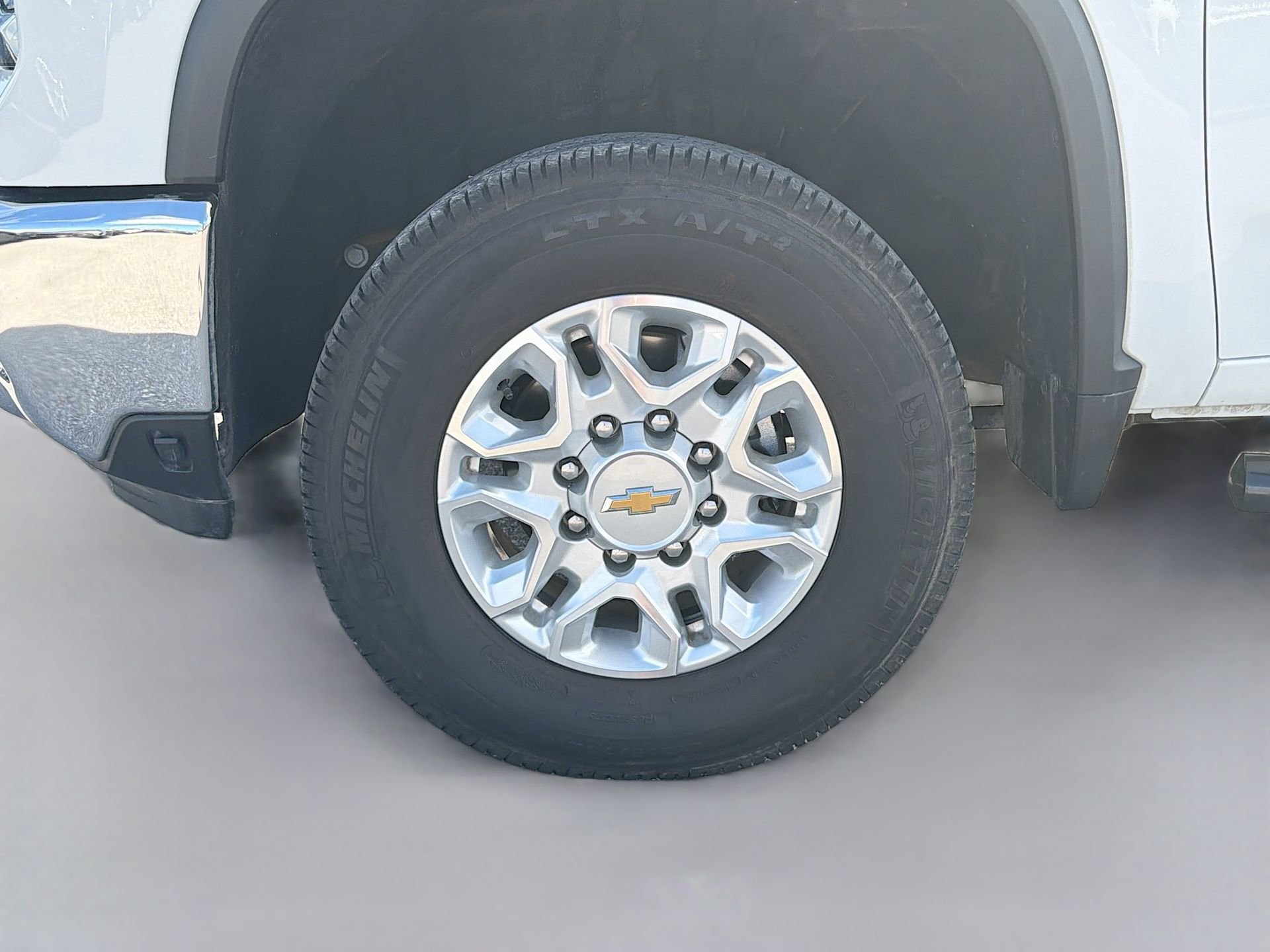 Used 2025 Chevrolet Silverado 2500 LTZ w/ LTZ Convenience Package image 43