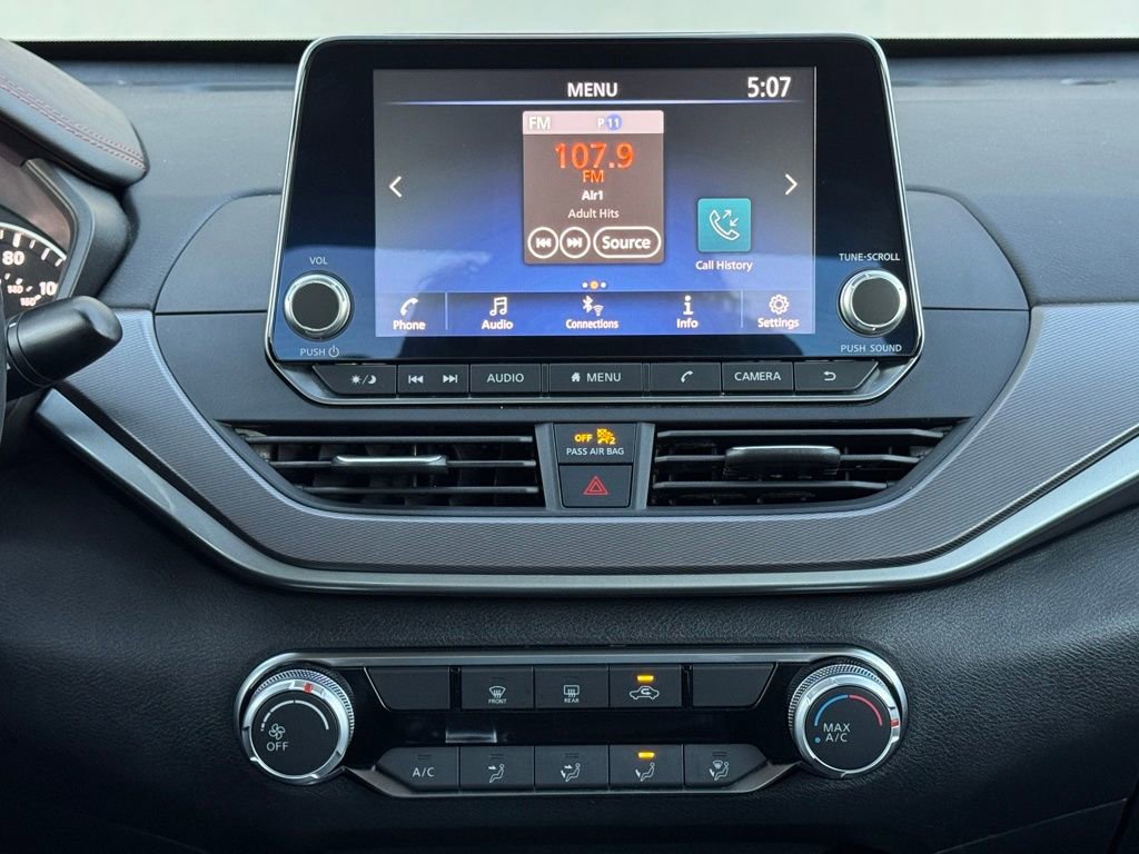 Used 2024 Nissan Altima 2.5 SR image 21