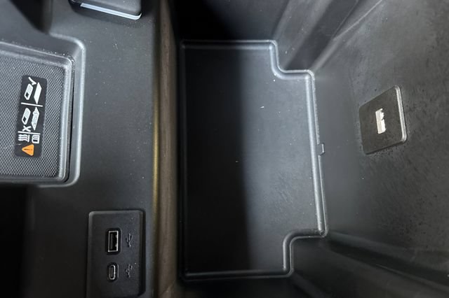Used 2025 GMC Sierra 2500 AT4 w/ AT4 Premium Plus Package AWD/4WD image 32