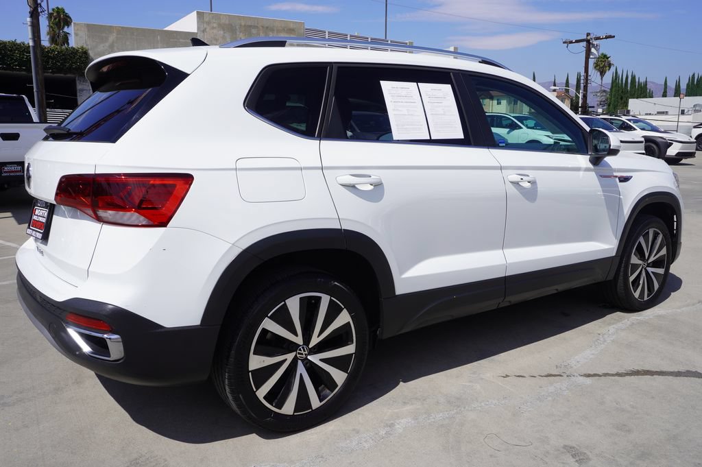 Used 2022 Volkswagen Taos SE FWD image 7