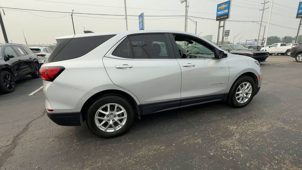 Used 2022 Chevrolet Equinox LT FWD image 9