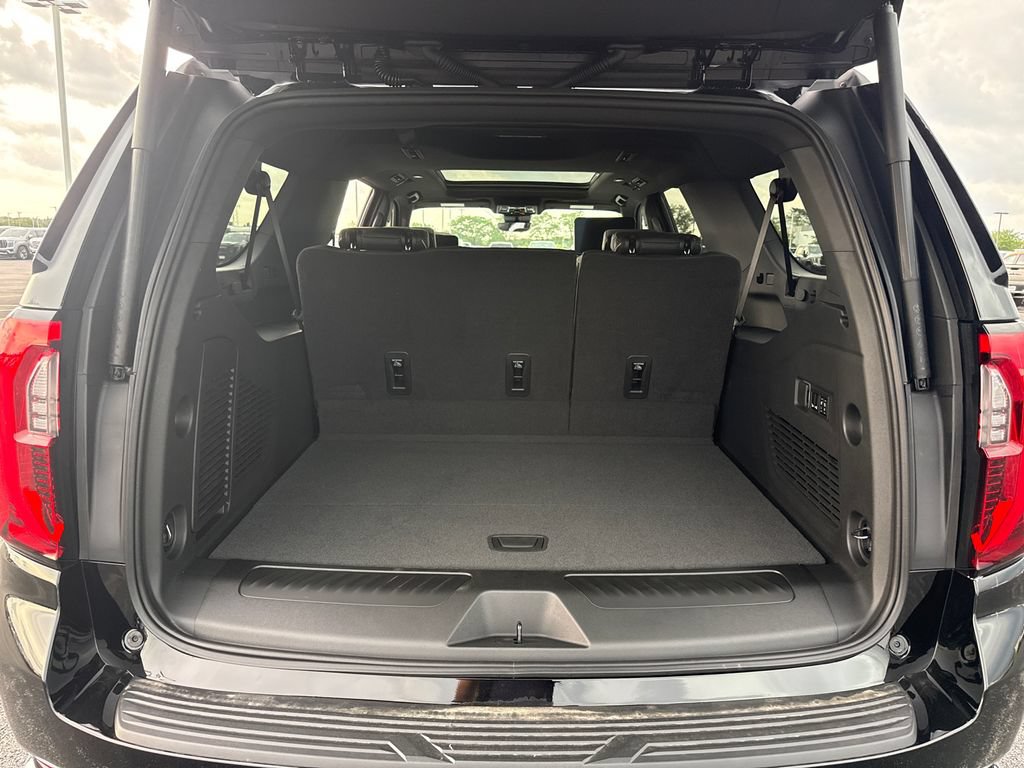New 2026 GMC Yukon XL Elevation w/ Elevation Premium Package AWD/4WD image 35