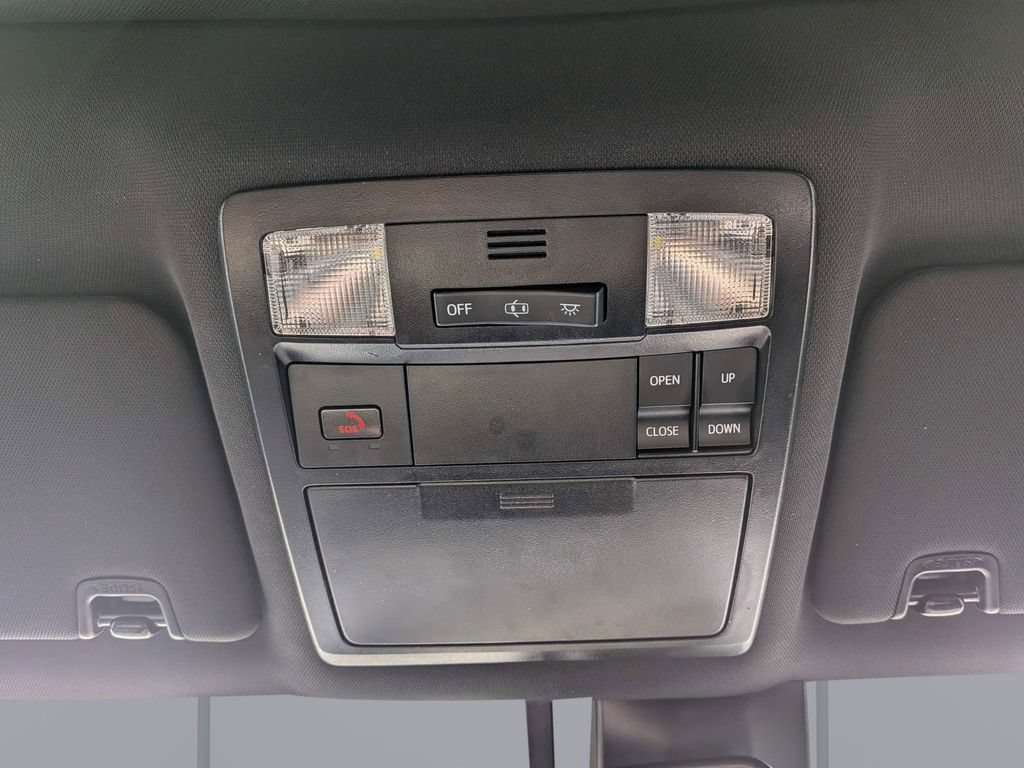 Used 2022 Toyota Tacoma Limited AWD/4WD image 28