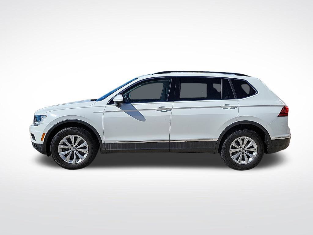 Used 2018 Volkswagen Tiguan SE w/ Panoramic Sunroof Package AWD/4WD image 2