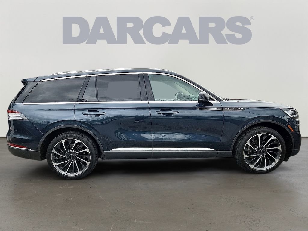Used 2023 Lincoln Aviator Reserve w/ Equipment Group 201A image 7
