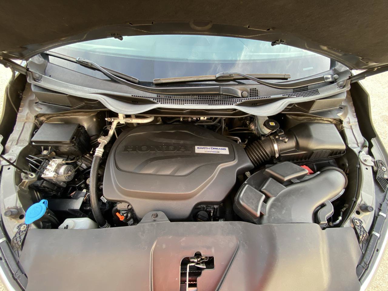 Used 2018 Honda Odyssey Elite image 16