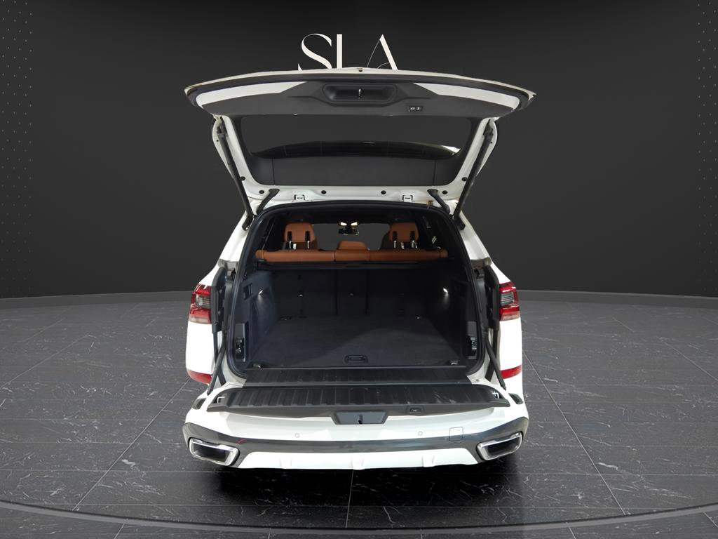 Used 2021 BMW X5 xDrive40i w/ M Sport Package image 7