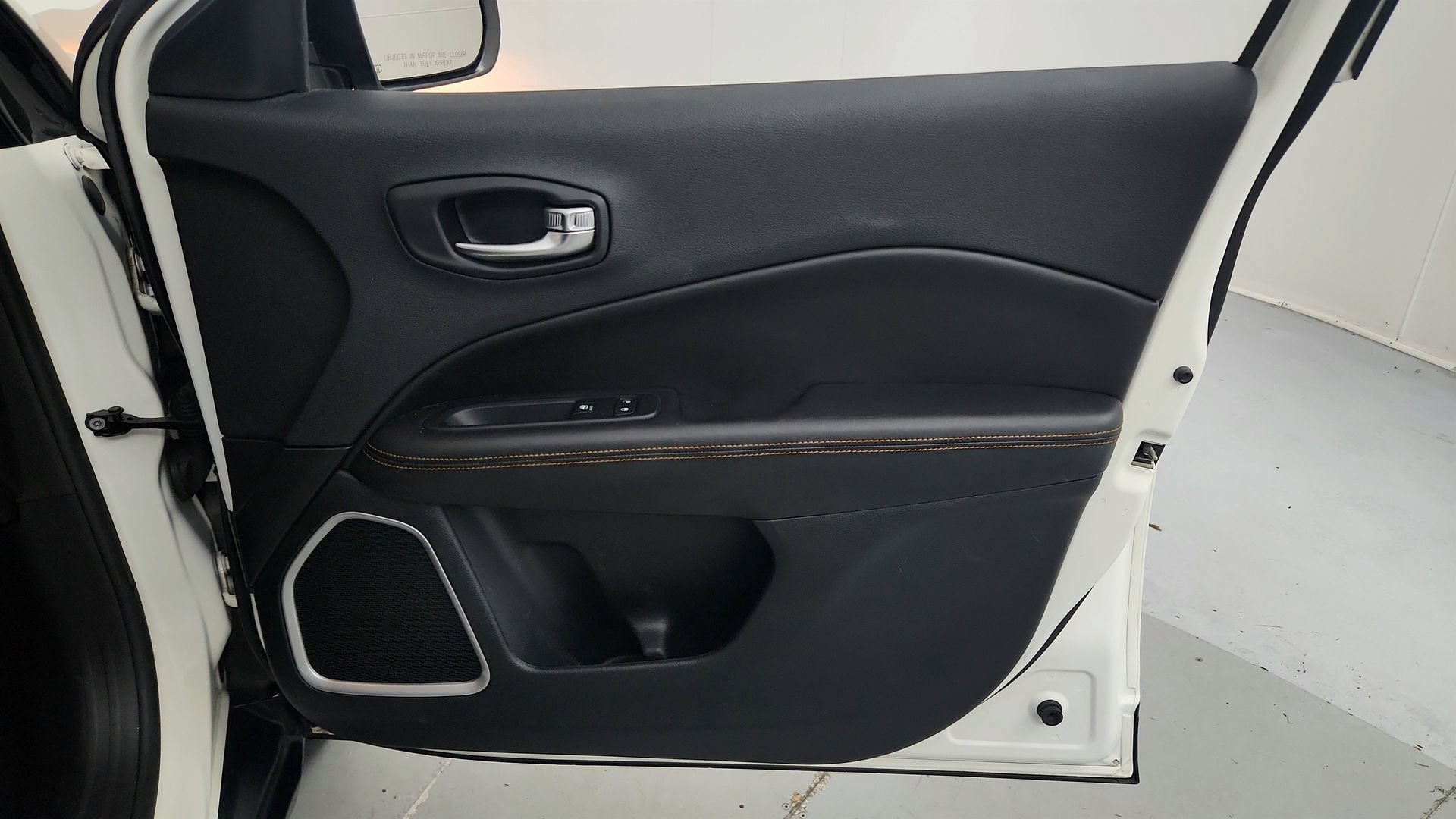Used 2019 Jeep Compass Limited AWD/4WD image 28