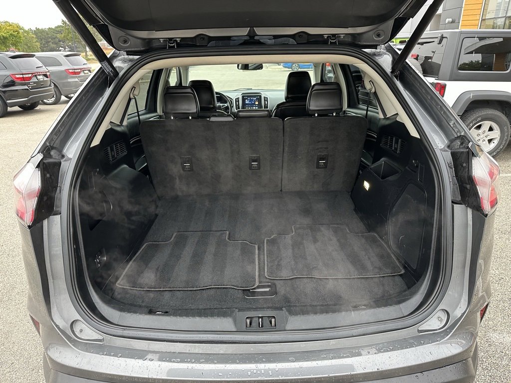 Used 2022 Ford Edge Titanium w/ Equipment Group 301A image 10