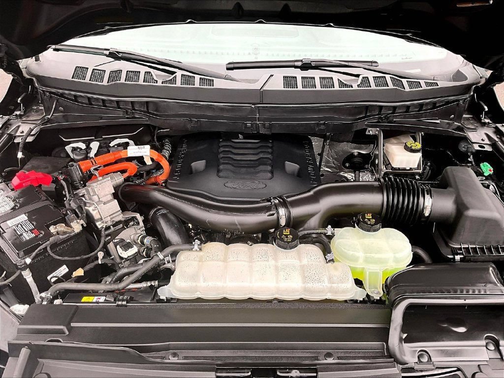 Used 2022 Ford F150 Platinum w/ Equipment Group 701A High AWD/4WD image 33