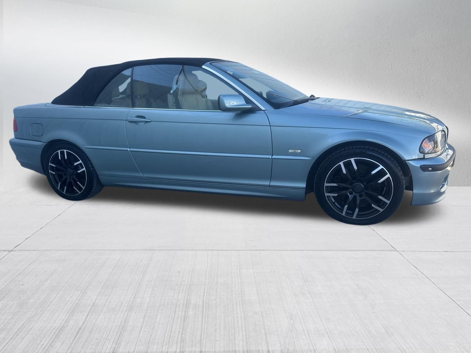 Used 2003 BMW 330Ci Convertible image 24