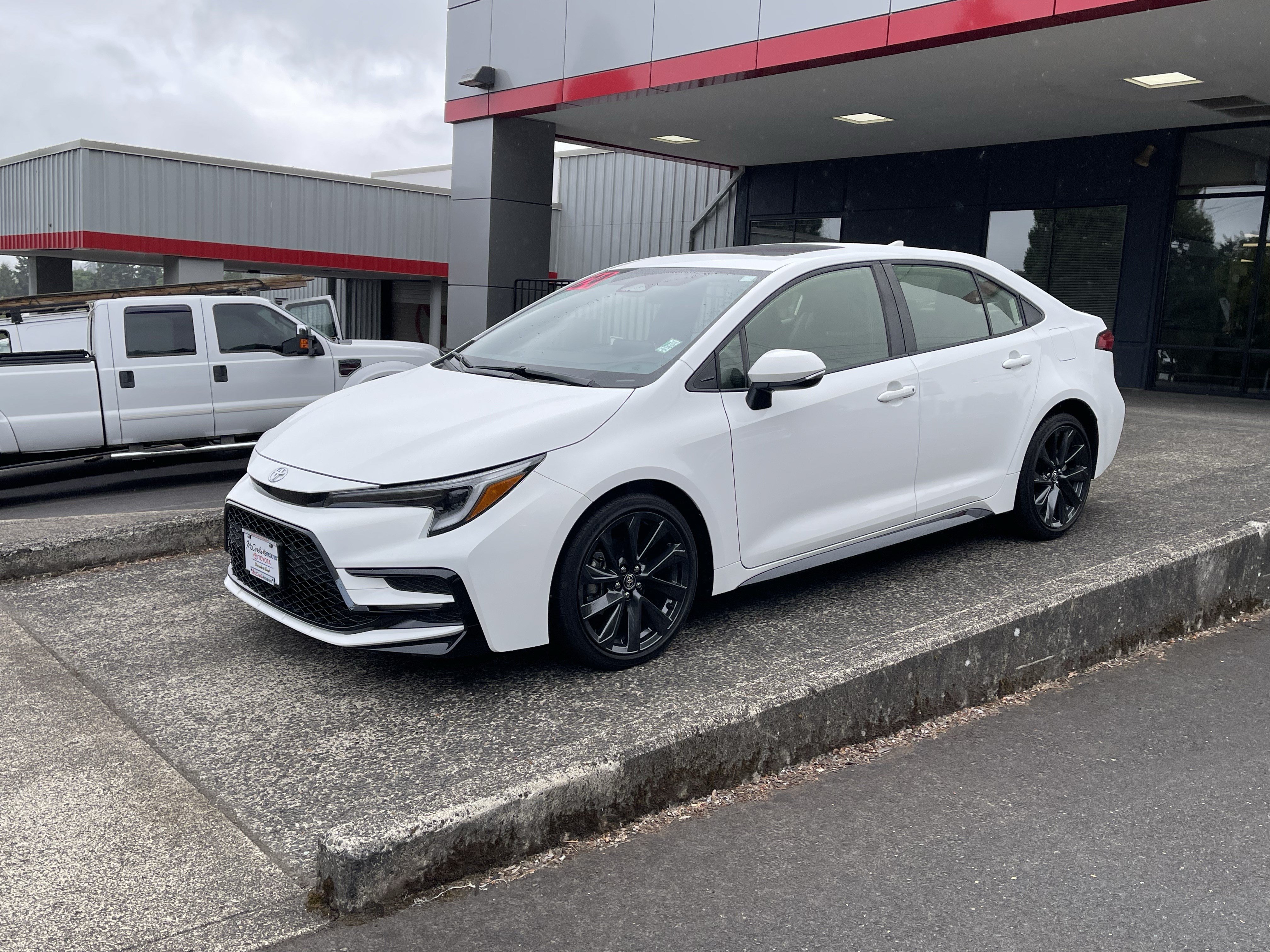 Certified 2024 Toyota Corolla XSE FWD image 4