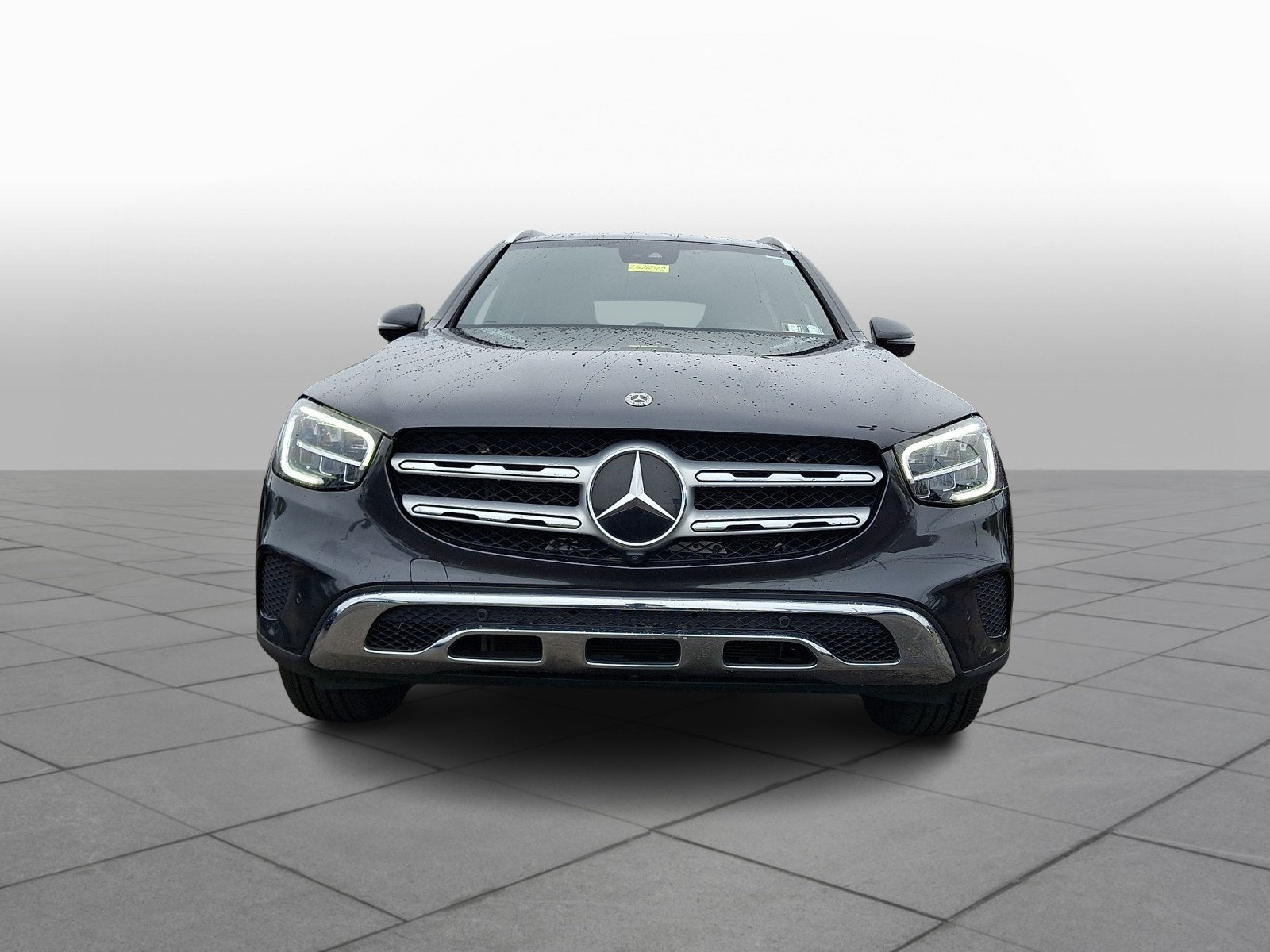 Used 2022 Mercedes-Benz GLC 300 4MATIC image 2