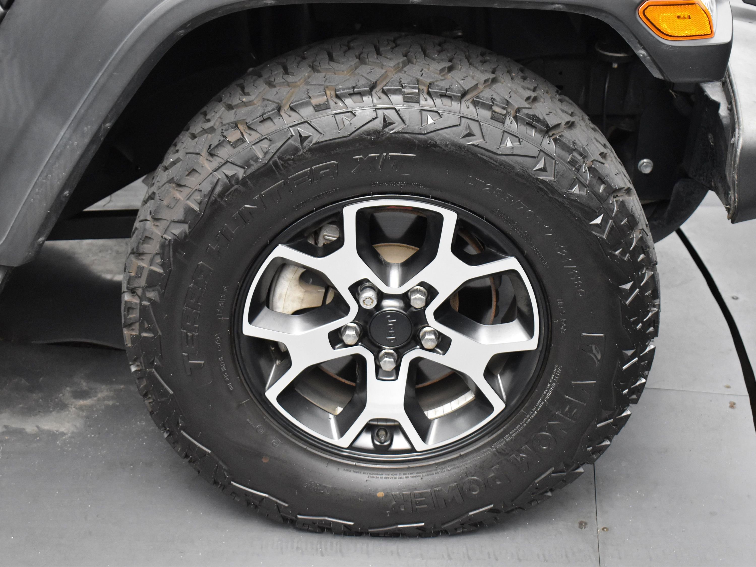 Used 2020 Jeep Wrangler Unlimited Sport S image 32