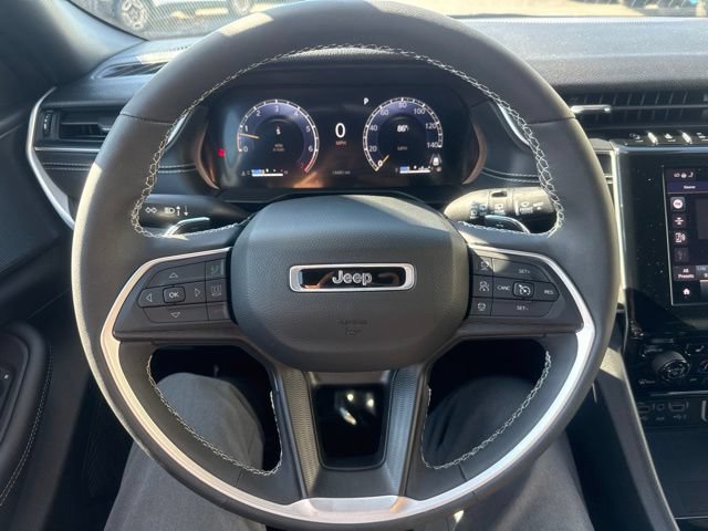 Certified 2024 Jeep Grand Cherokee L Altitude AWD/4WD image 13
